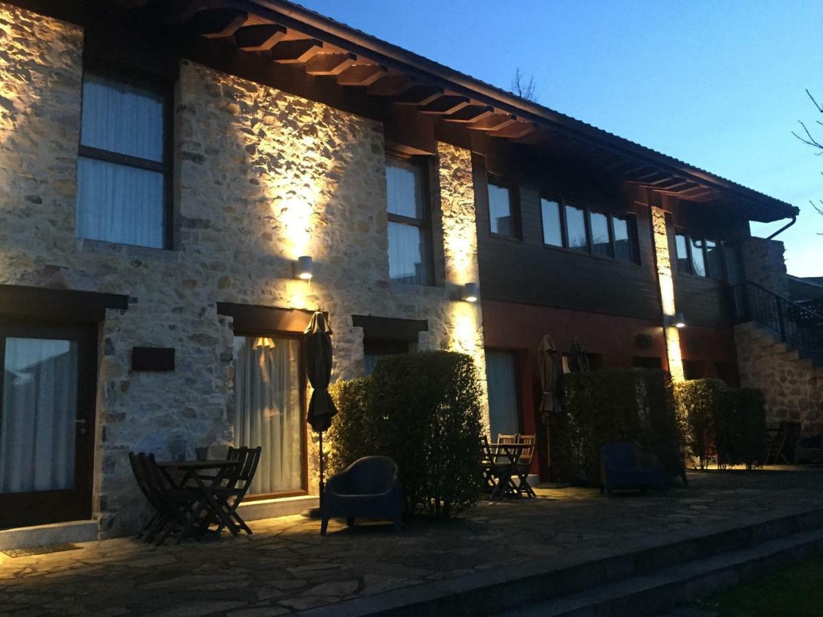Apartamentos El Hospital De Villahormes Esterno foto